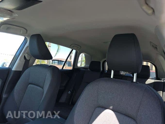 2026 Toyota RAV4 Hybrid LE - miniatura 11