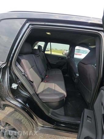 2026 Toyota RAV4 Hybrid SE - miniatura 13