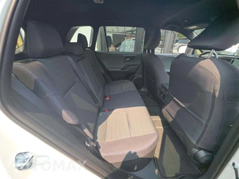 2026 Toyota RAV4 Hybrid SE - miniatura 16