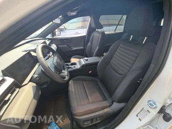 2026 Toyota RAV4 Hybrid SE - miniatura 6