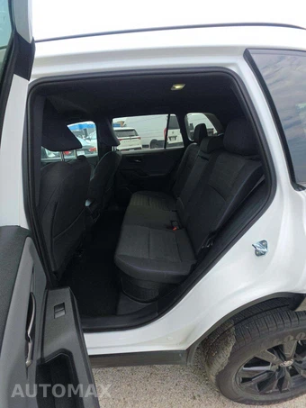 2026 Toyota RAV4 Hybrid SE - miniatura 10