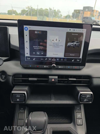 2026 Toyota RAV4 Hybrid SE - miniatura 7