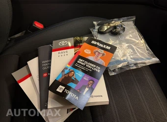 2026 Toyota RAV4 Hybrid SE - miniatura 17