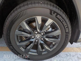 2026 Toyota RAV4 Hybrid XLE Premium - miniatura 16