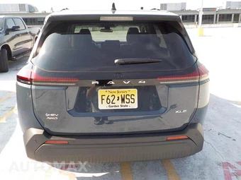 2026 Toyota RAV4 Hybrid XLE Premium - miniatura 4
