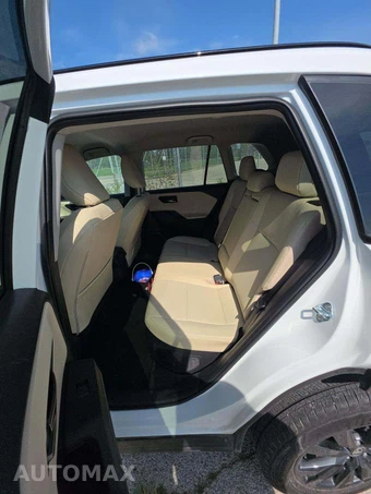2026 Toyota RAV4 Hybrid XLE Premium - miniatura 10