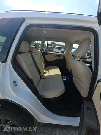 2026 Toyota RAV4 Hybrid XLE Premium - miniatura 13