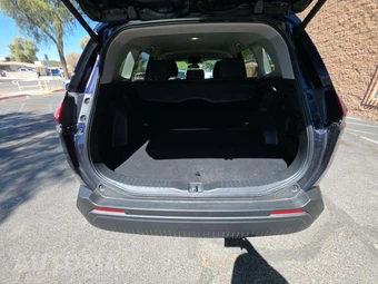 2026 Toyota RAV4 Hybrid XLE Premium - miniatura 11