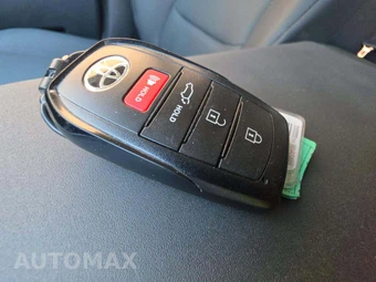2026 Toyota RAV4 Hybrid XLE Premium - miniatura 5