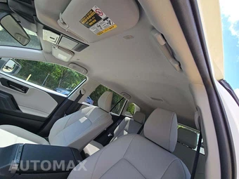 2026 Toyota RAV4 Hybrid XLE Premium - miniatura 8