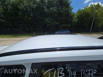 2026 Toyota RAV4 Hybrid XLE Premium - miniatura 9