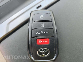 2026 Toyota RAV4 Hybrid XLE Premium - miniatura 5