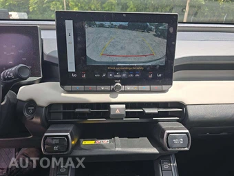 2026 Toyota RAV4 Hybrid XLE Premium - miniatura 7