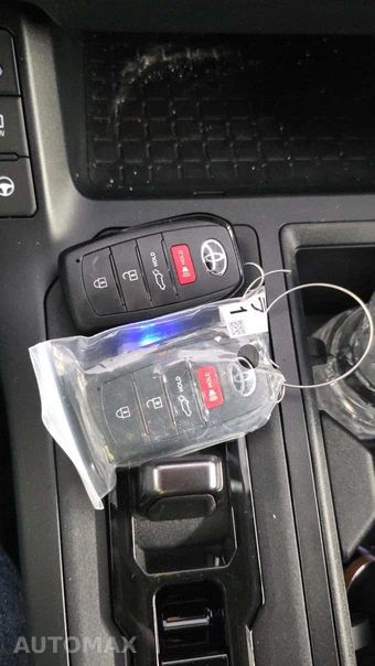 2026 Toyota RAV4 Hybrid XSE - miniatura 20
