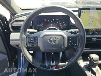 2026 Toyota RAV4 Plug-In Hybrid GR Sport - miniatura 10
