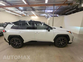2026 Toyota RAV4 Plug-In Hybrid GR Sport - miniatura 4