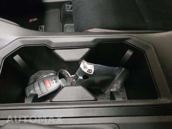 2026 Toyota RAV4 Plug-In Hybrid GR Sport - miniatura 8