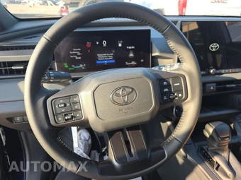 2026 Toyota RAV4 Plug-In Hybrid SE - miniatura 10