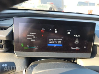 2026 Toyota RAV4 Plug-In Hybrid SE - miniatura 12