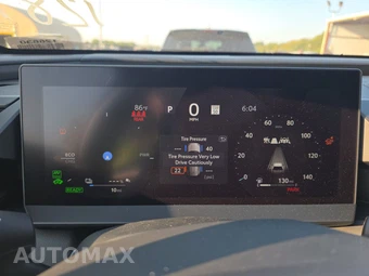 2026 Toyota RAV4 Plug-In Hybrid SE - miniatura 12
