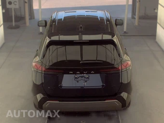 2026 Toyota RAV4 Plug-In Hybrid SE - miniatura 5