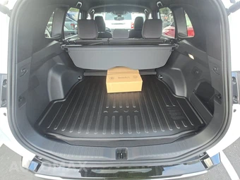 2026 Toyota RAV4 Plug-In Hybrid SE - miniatura 23