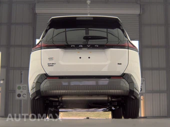 2026 Toyota RAV4 Plug-In Hybrid SE - miniatura 7