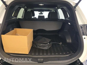 2026 Toyota RAV4 Plug-In Hybrid SE - miniatura 14