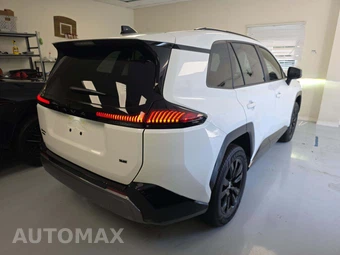 2026 Toyota RAV4 Plug-In Hybrid SE - miniatura 3