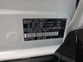 2026 Toyota RAV4 Plug-In Hybrid SE - miniatura 5