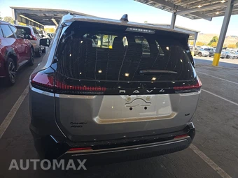 2026 Toyota RAV4 Plug-In Hybrid SE - miniatura 5