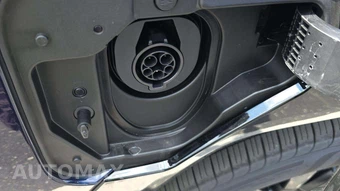 2026 Toyota RAV4 Plug-In Hybrid SE - miniatura 24