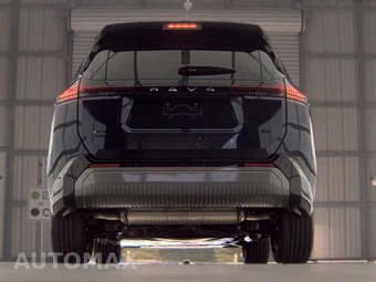 2026 Toyota RAV4 Plug-In Hybrid SE - miniatura 7
