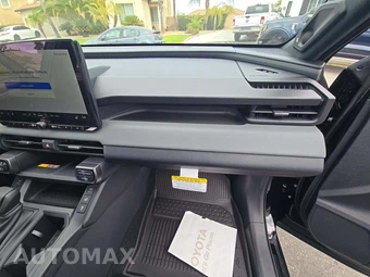 2026 Toyota RAV4 Plug-In Hybrid XSE - miniatura 16