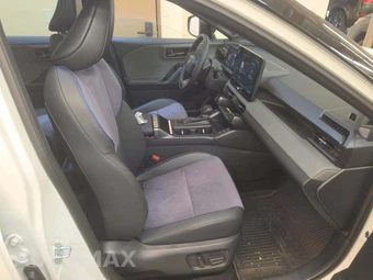 2026 Toyota RAV4 Plug-In Hybrid XSE - miniatura 18
