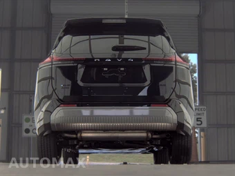 2026 Toyota RAV4 Plug-In Hybrid XSE - miniatura 7