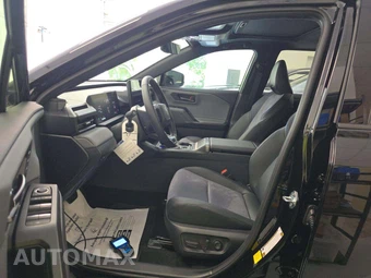2026 Toyota RAV4 Plug-In Hybrid XSE - miniatura 6