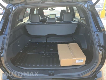 2026 Toyota RAV4 Plug-In Hybrid XSE - miniatura 18