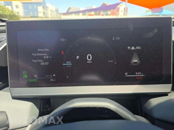 2026 Toyota RAV4 Plug-In Hybrid XSE - miniatura 9
