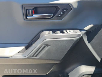 2026 Toyota RAV4 Plug-In Hybrid XSE - miniatura 9