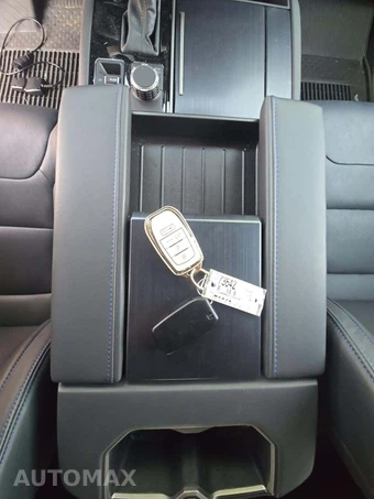 2026 Toyota Sequoia Platinum - miniatura 8