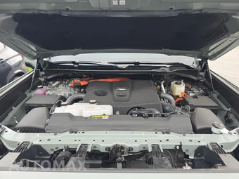 2026 Toyota Sequoia Platinum - miniatura 18