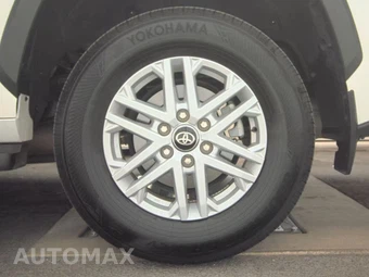 2026 Toyota Sequoia SR5 - miniatura 12