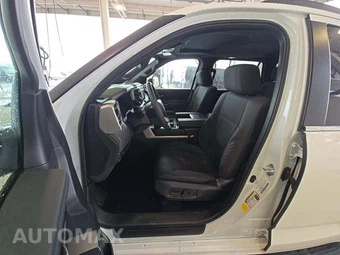 2026 Toyota Sequoia SR5 - miniatura 6