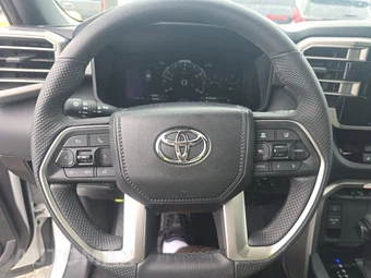 2026 Toyota Sequoia SR5 - miniatura 10