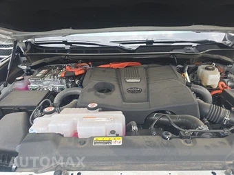 2026 Toyota Sequoia SR5 - miniatura 15