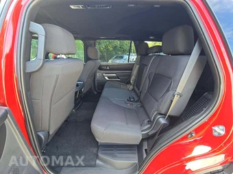 2026 Toyota Sequoia SR5 - miniatura 10