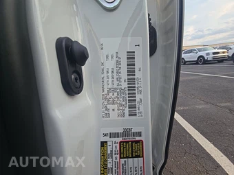 2026 Toyota Sequoia SR5 - miniatura 15