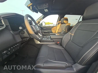 2026 Toyota Sequoia SR5 - miniatura 7