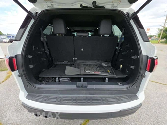2026 Toyota Sequoia TRD Pro - miniatura 15
